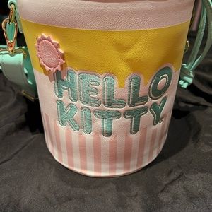 loungefly hello kitty bucket bag